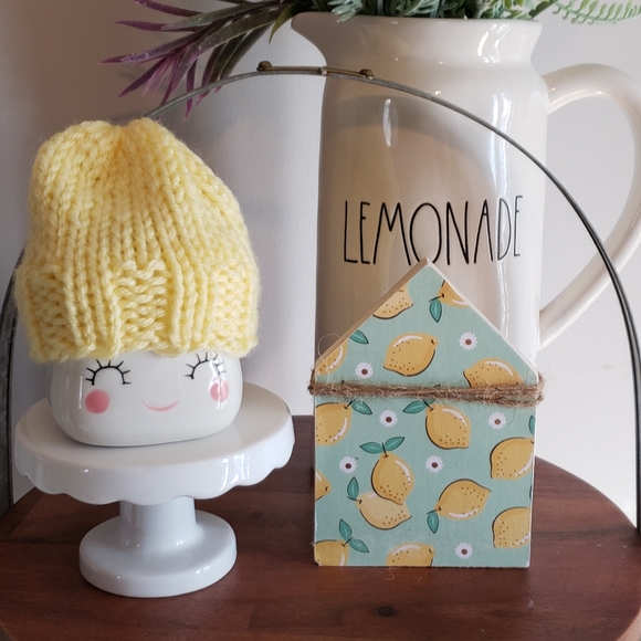 Wooden house accent lemons/buffalo check - Picture 3 of 3